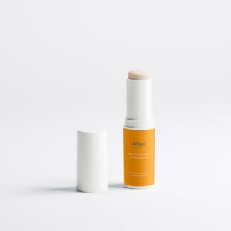 Stick solaire minéral offre une protection UVA/UVB à large spectre puissante avec un FPS 50.